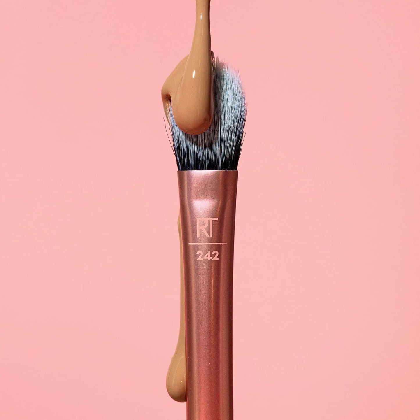 Real Techniques Kitten Paw Concealer Brush